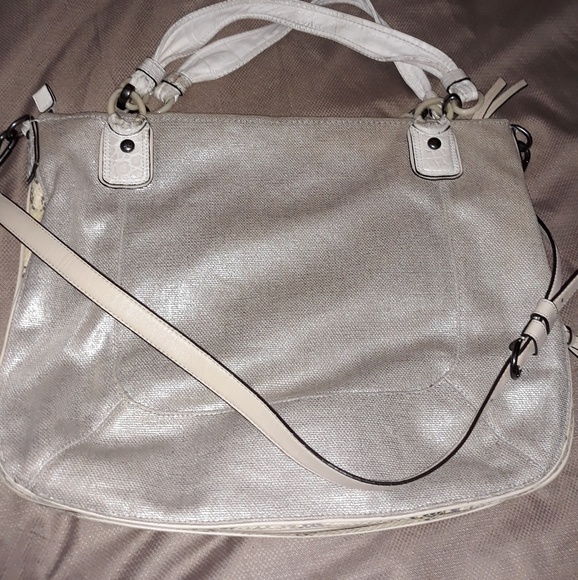 Coach - Picture 5 of 8